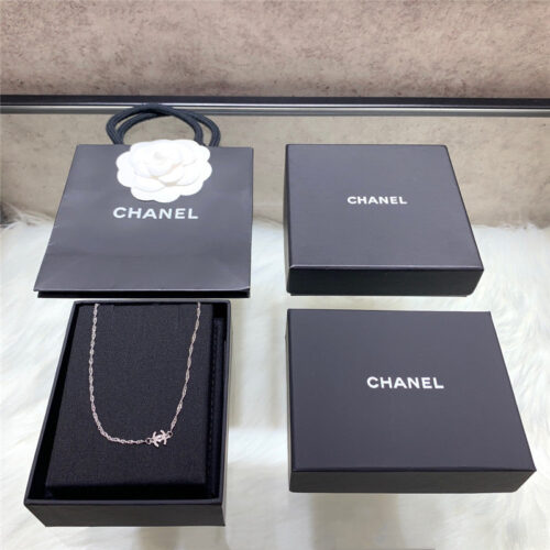 High Quality Luxury Chanel Twist Chain Necklace