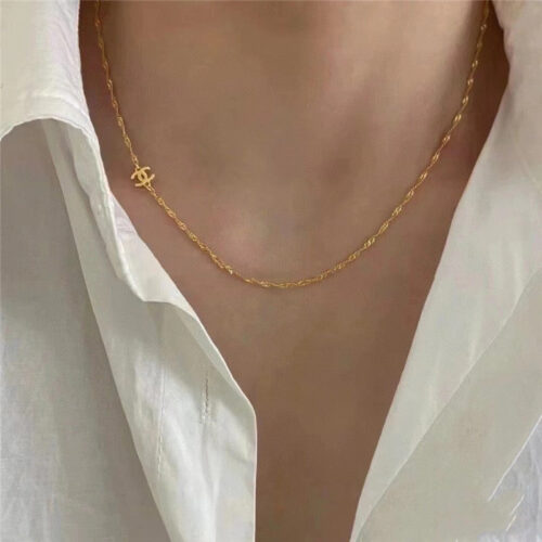 High Quality Luxury Chanel Twist Chain Necklace alternate view