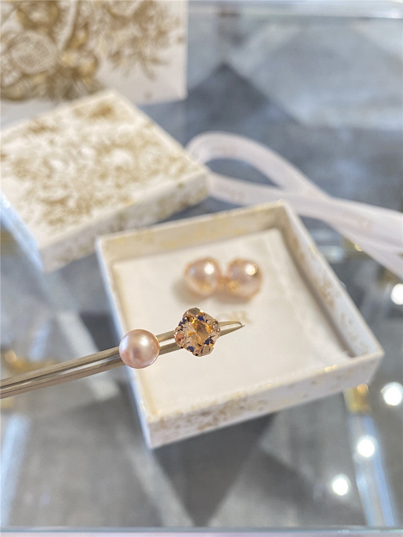 High Quality Luxury Dior New Pink Pearl Crystal Earrings product detail