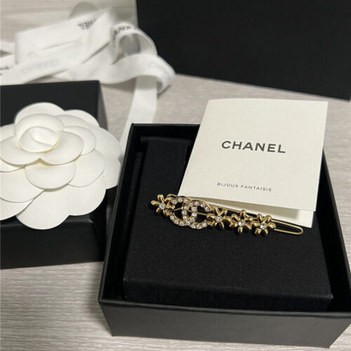 High Quality Luxury Chanel Handmade Workshop Double C Small Flower Hairpin alternate view