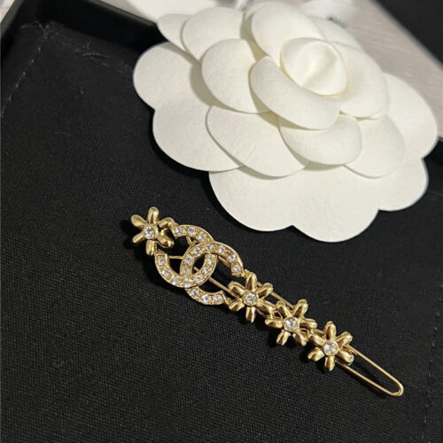 High Quality Luxury Chanel Handmade Workshop Double C Small Flower Hairpin product detail