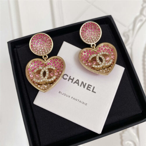 High Quality Luxury Chanel Full Diamond Love Ear Clip alternate view