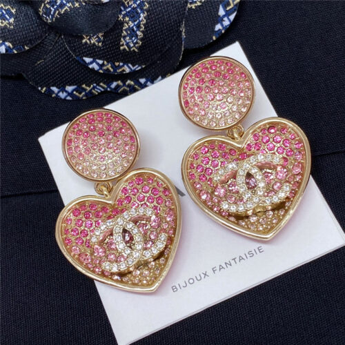 High Quality Luxury Chanel Full Diamond Love Ear Clip product detail
