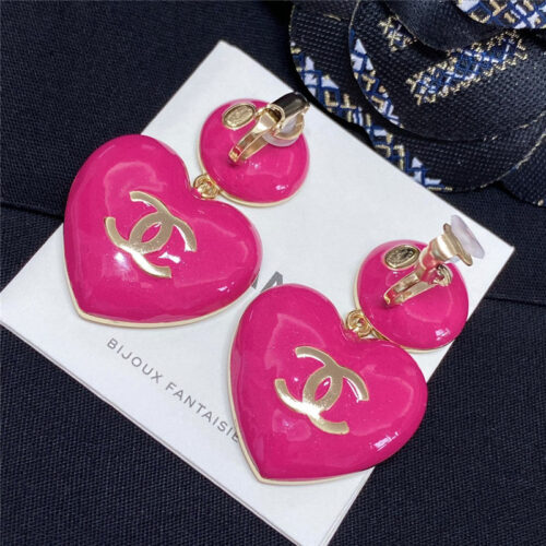 High Quality Luxury Chanel Full Diamond Love Ear Clip product detail