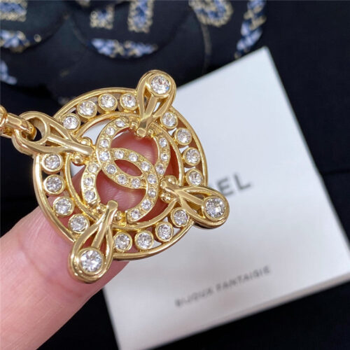 High Quality Luxury Chanel Round Compass Crystal Necklace product detail