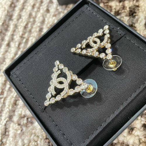 High Quality Luxury Chanel Triangle Double C Earrings product detail