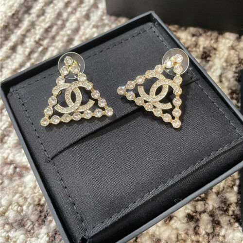 High Quality Luxury Chanel Triangle Double C Earrings product detail