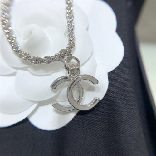 High Quality Luxury Chanel Glossy Double C Necklace – Style 50033 product detail