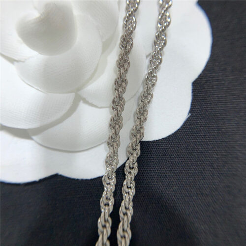 High Quality Luxury Chanel Glossy Double C Necklace – Style 50033 product detail