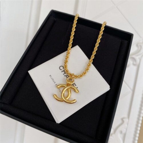 High Quality Luxury Chanel Glossy Double C Necklace product detail