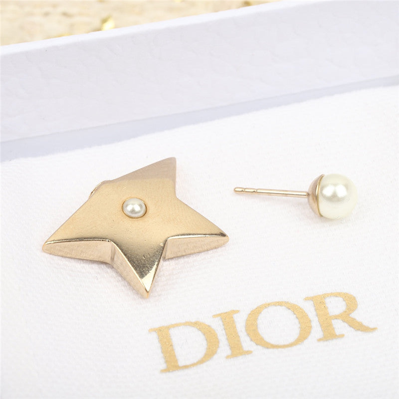 High Quality Luxury Dior Pentagram Earrings product detail