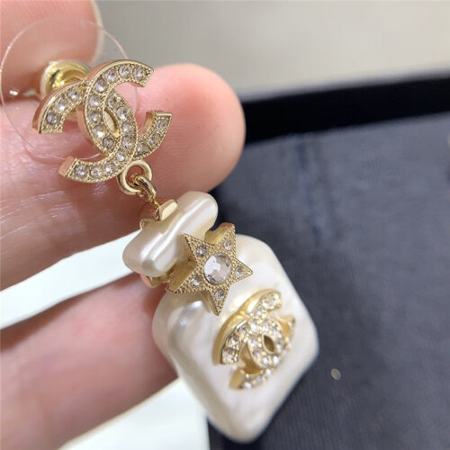 High Quality Luxury Chanel New Perfume Bottle Earrings product detail