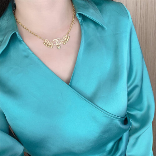 High Quality Luxury Chanel Heart Necklace – Style 50094 product detail