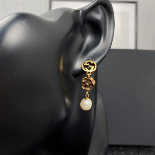 High Quality Luxury Gucci Classic Button Stud Earrings With Diamonds product detail
