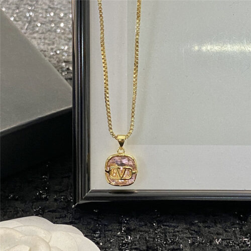 High Quality Luxury Valentino Swarovski Pink Diamond Necklace product detail
