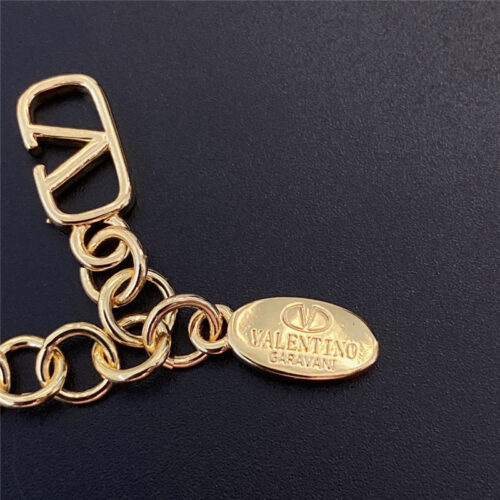 High Quality Luxury Valentino Summer Gentle Pearl Necklace product detail