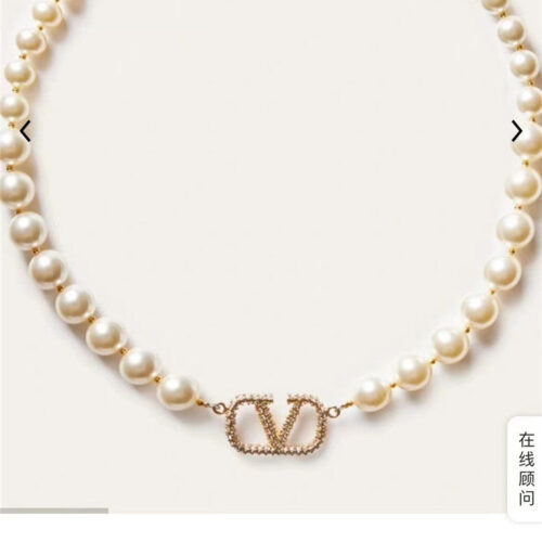 High Quality Luxury Valentino Summer Gentle Pearl Necklace product detail
