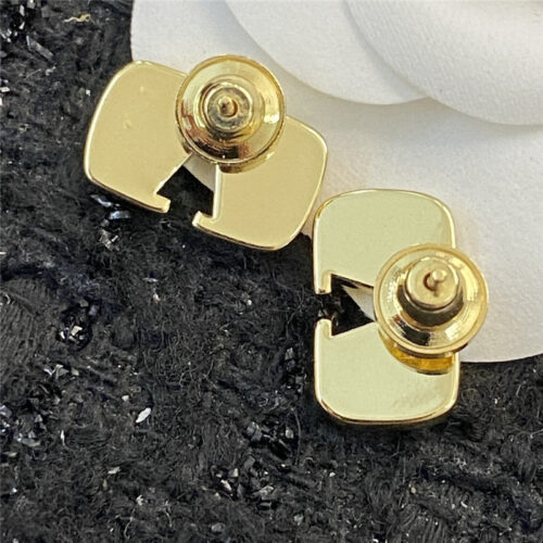 High Quality Luxury Valentino Gold Rhinestone Stud Earrings product detail