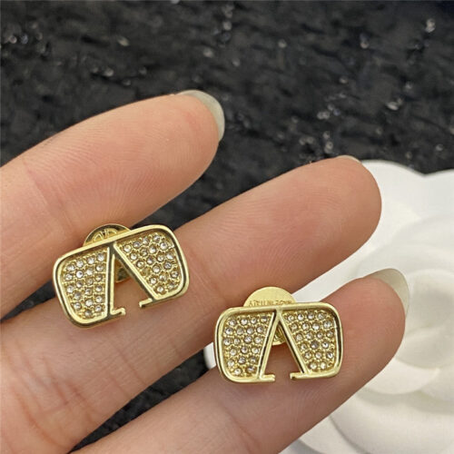 High Quality Luxury Valentino Gold Rhinestone Stud Earrings product detail