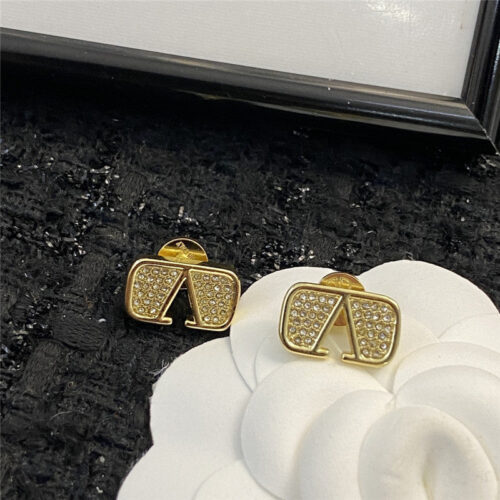 High Quality Luxury Valentino Gold Rhinestone Stud Earrings product detail