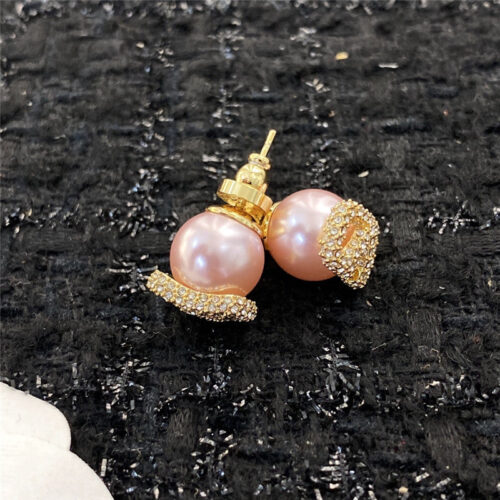 High Quality Luxury Valentino Versatile Diamond Stud Earrings – Style 51260 product detail