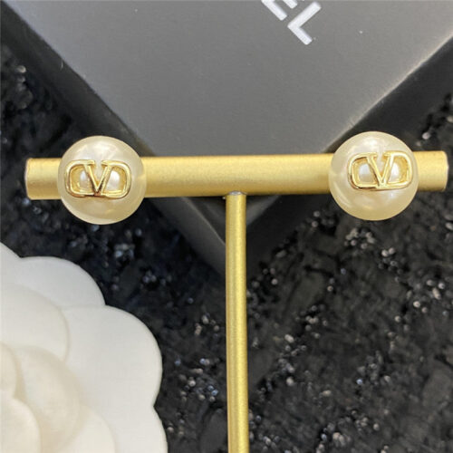 High Quality Luxury Valentino Logo Pearl Stud Earrings alternate view