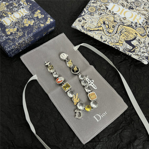 High Quality Luxury Dior Heavy Industry Bracelet product detail