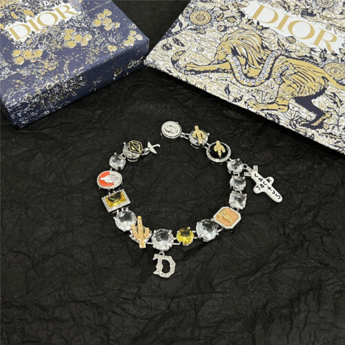 High Quality Luxury Dior Heavy Industry Bracelet product detail