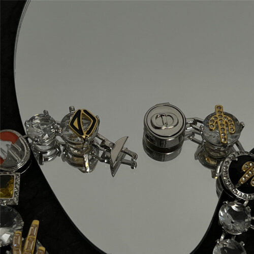 High Quality Luxury Dior Heavy Industry Bracelet product detail