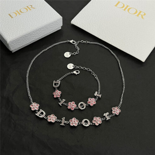 High Quality Luxury Dior New Bracelet product detail