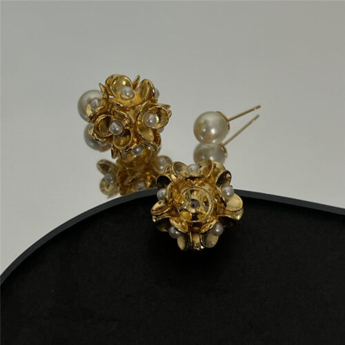 High Quality Luxury Dior Middle Age Earrings – Style 50778 product detail