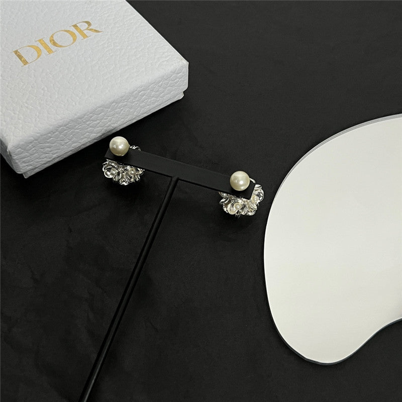 High Quality Luxury Dior Middle Age Earrings product detail