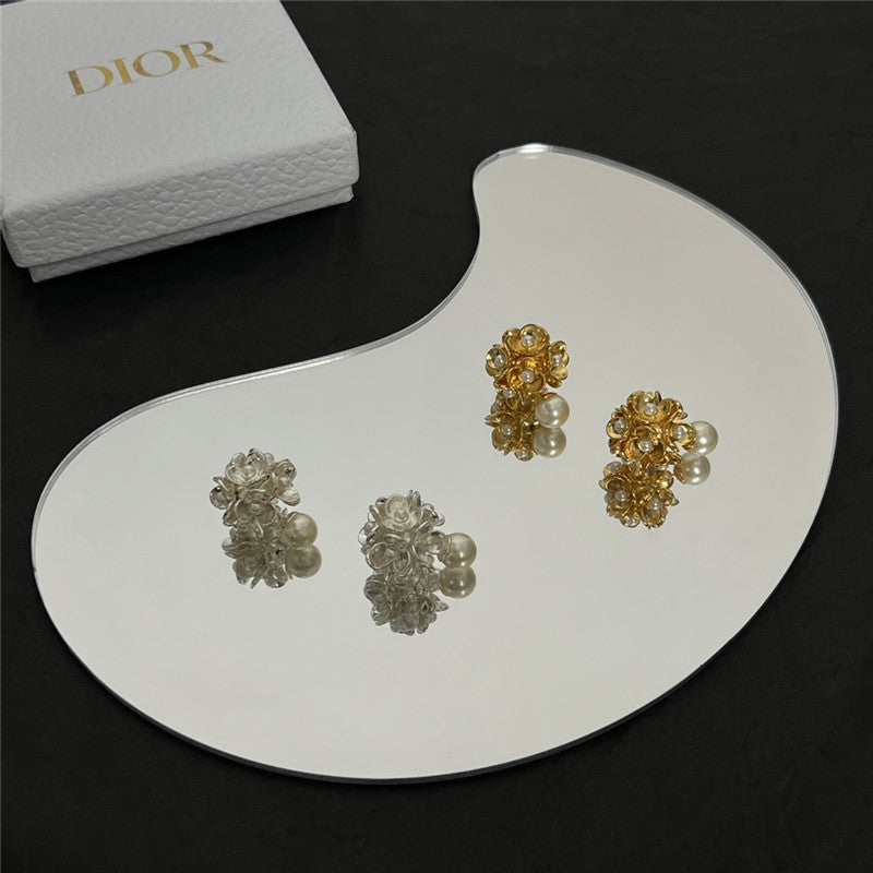 High Quality Luxury Dior Middle Age Earrings product detail