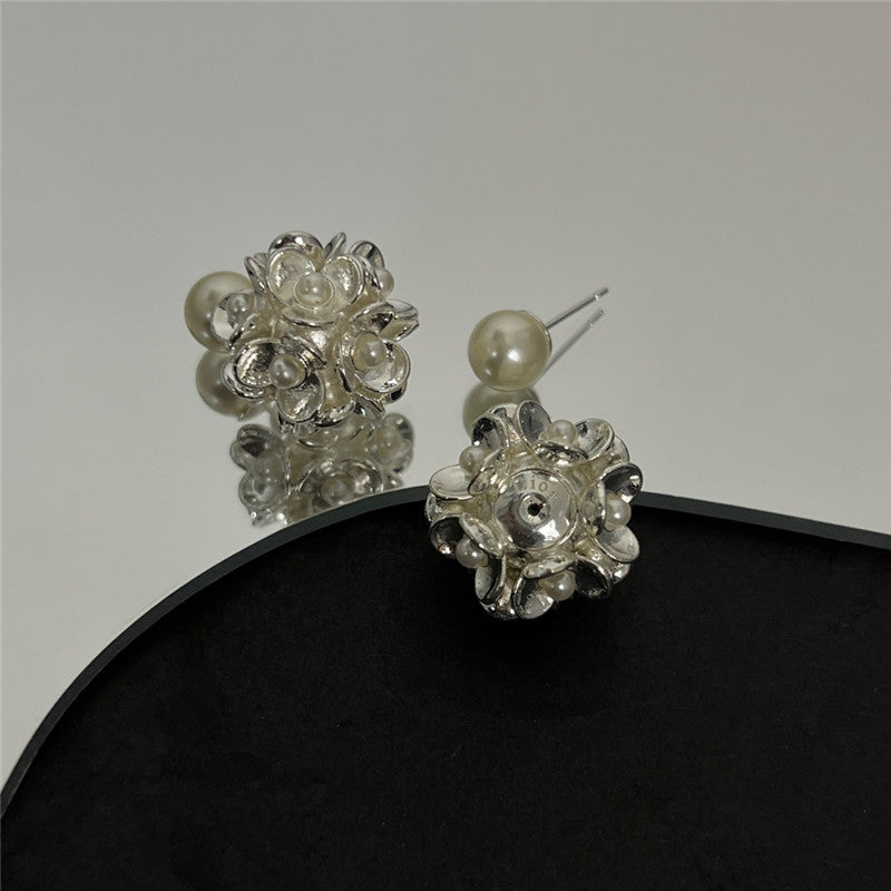 High Quality Luxury Dior Middle Age Earrings product detail