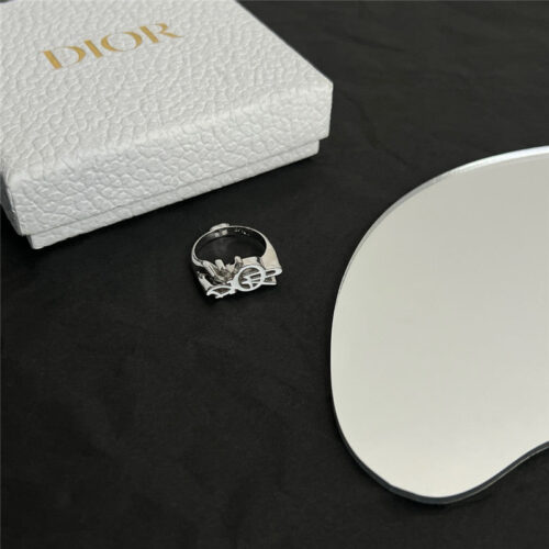High Quality Luxury Dior Middle Age Ring – Style 50784 alternate view