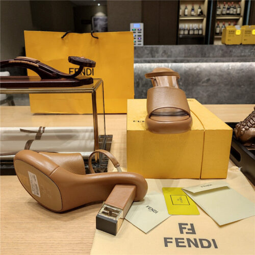 High Quality Luxury Fendi Block Heel Sandals product detail