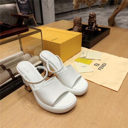 High Quality Luxury Fendi Block Heel Sandals – Style 67219