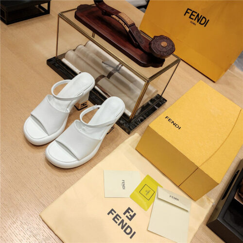 High Quality Luxury Fendi Block Heel Sandals – Style 67219 alternate view