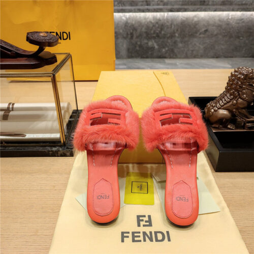 High Quality Luxury Fendi Flat Fur Slippers – Style 81843 product detail