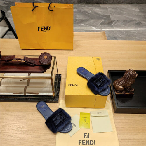 High Quality Luxury Fendi Flat Fur Slippers – Style 73363 product detail