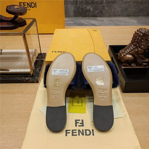High Quality Luxury Fendi Flat Fur Slippers – Style 73363 product detail