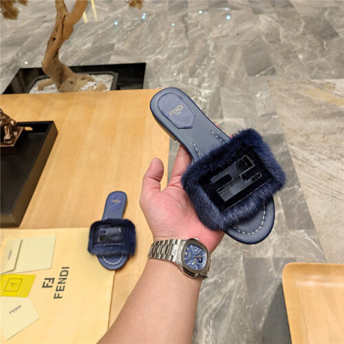 High Quality Luxury Fendi Flat Fur Slippers – Style 73363 product detail