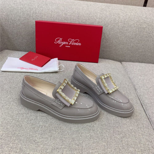 High Quality Luxury Roger Vivier Classic Loafers – Style 23636