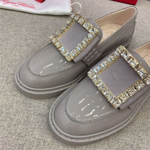 High Quality Luxury Roger Vivier Classic Loafers – Style 23636 product detail