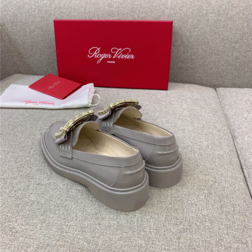 High Quality Luxury Roger Vivier Classic Loafers – Style 23636 product detail