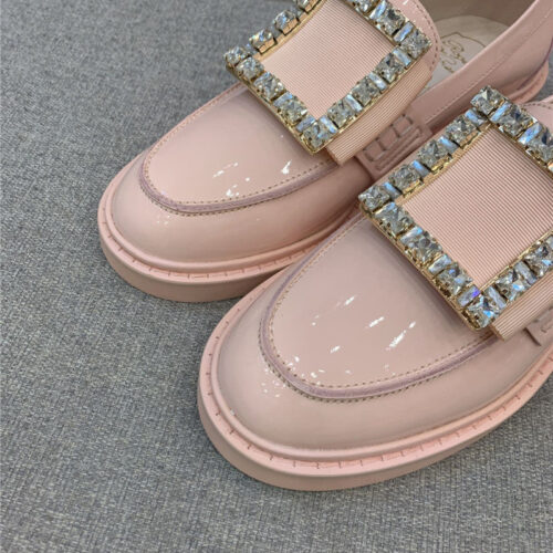 High Quality Luxury Roger Vivier Classic Loafers product detail