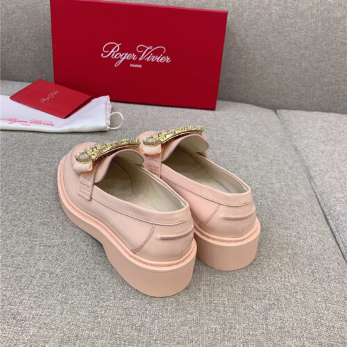 High Quality Luxury Roger Vivier Classic Loafers product detail