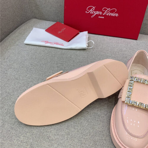 High Quality Luxury Roger Vivier Classic Loafers product detail