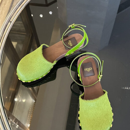 High Quality Luxury Fendi Classic Clogs