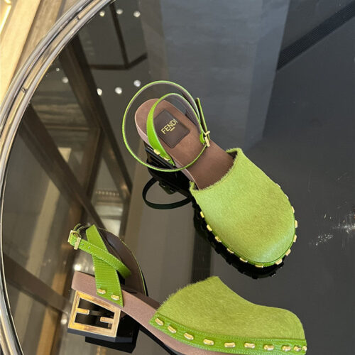 High Quality Luxury Fendi Classic Clogs product detail